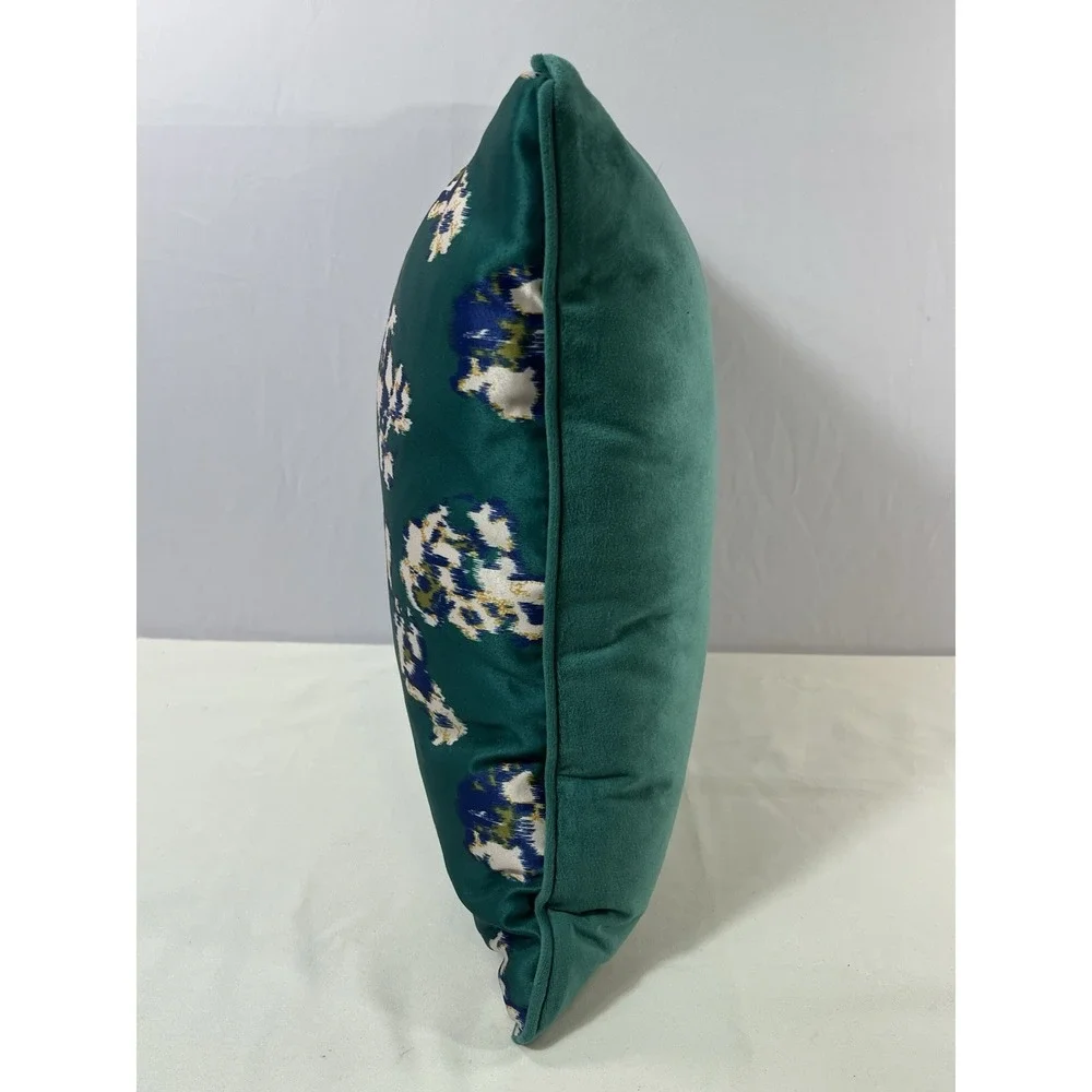 THRESHOLD Green Flowers Print Sofa toss‎  Pillow 18x18